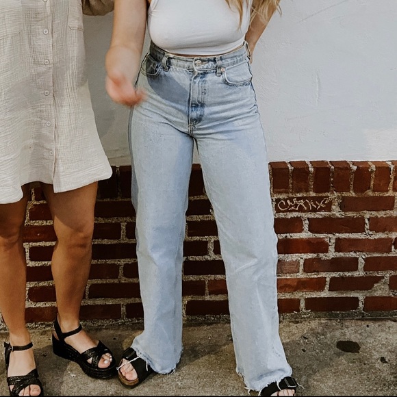 SOLD Zara high-rise, wide leg jeans - Picture 1 of 4